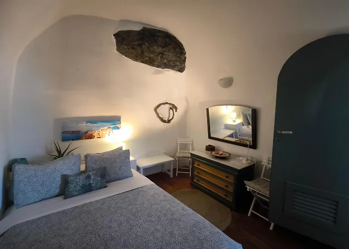 Elias Cave House 270O Caldera View Oia